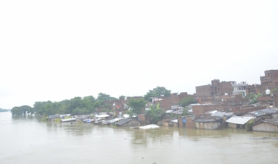 Ganga continues to be flooded in Bihar, Brahmaputra becoming concern | Ganga continues to be flooded in Bihar, Brahmaputra becoming concern