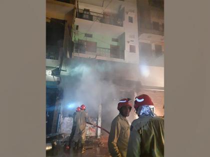 Fire breaks out at Delhi's Sadar Bazaar, 3 injured | Fire breaks out at Delhi's Sadar Bazaar, 3 injured