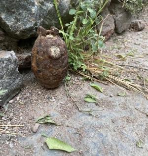 Unclaimed 'toy' triggers bomb scare at south Delhi | Unclaimed 'toy' triggers bomb scare at south Delhi Unclaimed 'toy' triggers bomb scare at south Delhi | Unclaimed 'toy' triggers bomb scare at south Delhi