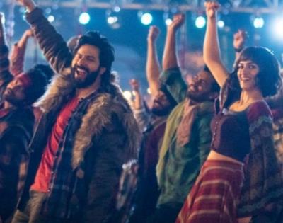 Varun and his wolfpack pump up the tempo in latest 'Bhediya' track | Varun and his wolfpack pump up the tempo in latest 'Bhediya' track