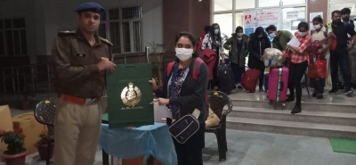 Coronavirus set to derail Indian mobile industry by mid-March | Coronavirus set to derail Indian mobile industry by mid-March Coronavirus set to derail Indian mobile industry by mid-March | Coronavirus set to derail Indian mobile industry by mid-March