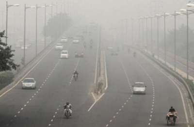 Air quality in Delhi-NCR at severe level, govt reimposes ban on construction | Air quality in Delhi-NCR at severe level, govt reimposes ban on construction