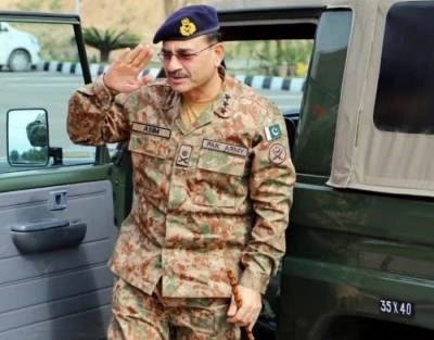 Pakistan Army chief in China to boost military ties | Pakistan Army chief in China to boost military ties