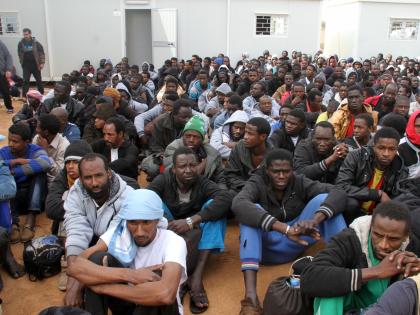 Tunisia evacuates 126 stranded illegal immigrants near Libya border | Tunisia evacuates 126 stranded illegal immigrants near Libya border Tunisia evacuates 126 stranded illegal immigrants near Libya border | Tunisia evacuates 126 stranded illegal immigrants near Libya border