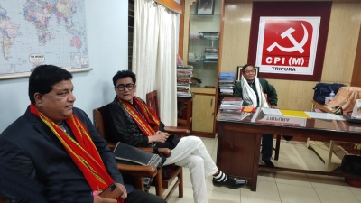 Cong, CPI-M hold talks on seat adjustments in Tripura polls | Cong, CPI-M hold talks on seat adjustments in Tripura polls