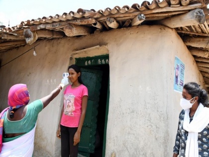 India's urban poor, rural population ill-prepared to deal with COVID infection at household level, finds survey | India's urban poor, rural population ill-prepared to deal with COVID infection at household level, finds survey