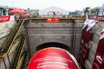 Box girder erection along Jakarta-Bandung High Speed Railway completed | Box girder erection along Jakarta-Bandung High Speed Railway completed