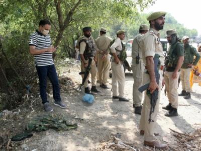 IED found along busy Jammu road, defused | IED found along busy Jammu road, defused