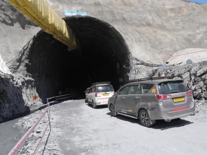 5 killed after vehicle falls into gorge on Zojila Pass | 5 killed after vehicle falls into gorge on Zojila Pass 5 killed after vehicle falls into gorge on Zojila Pass | 5 killed after vehicle falls into gorge on Zojila Pass