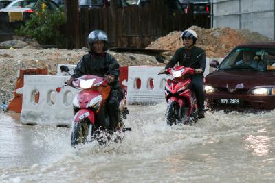 Floods force evacuation of over 9,000 in Malaysia | Floods force evacuation of over 9,000 in Malaysia Floods force evacuation of over 9,000 in Malaysia | Floods force evacuation of over 9,000 in Malaysia