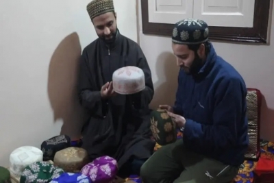 Two Kashmiri friends making a profit by selling traditional Suzni hats online | Two Kashmiri friends making a profit by selling traditional Suzni hats online