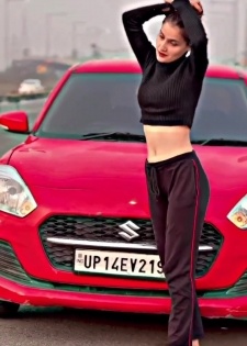 Insta influencer fined Rs 17k for violating rules while making reel on highway | Insta influencer fined Rs 17k for violating rules while making reel on highway