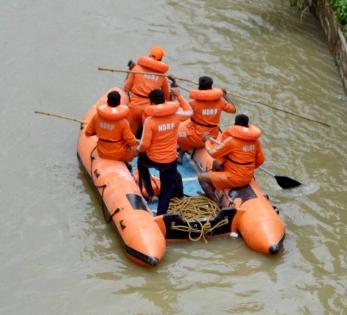 Yogi directs 47 NDRF, SDRF teams to work in flood-hit areas | Yogi directs 47 NDRF, SDRF teams to work in flood-hit areas