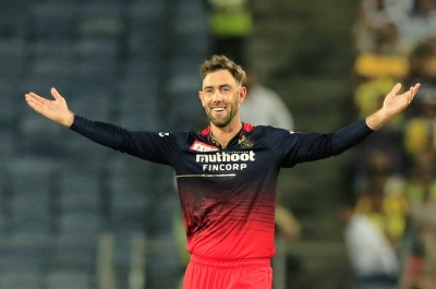 IPL 2022: "I just can't bat with you. You run too fast", Maxwell makes hilarious complaint to Kohli on run-out | IPL 2022: "I just can't bat with you. You run too fast", Maxwell makes hilarious complaint to Kohli on run-out