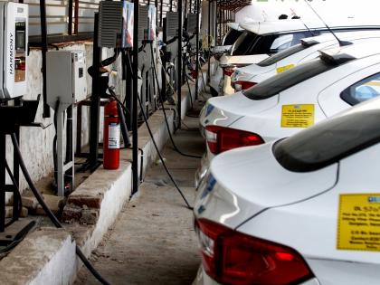 Only 0.8% electric vehicles in country out of 34 crore vehicles registered | Only 0.8% electric vehicles in country out of 34 crore vehicles registered Only 0.8% electric vehicles in country out of 34 crore vehicles registered | Only 0.8% electric vehicles in country out of 34 crore vehicles registered