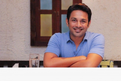 Apurva Asrani, partner pretended to be cousins for 13 yrs to rent a home | Apurva Asrani, partner pretended to be cousins for 13 yrs to rent a home Apurva Asrani, partner pretended to be cousins for 13 yrs to rent a home | Apurva Asrani, partner pretended to be cousins for 13 yrs to rent a home