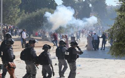 Clashes break out between Israelis and Palestinians over Israeli nationalists' march | Clashes break out between Israelis and Palestinians over Israeli nationalists' march
