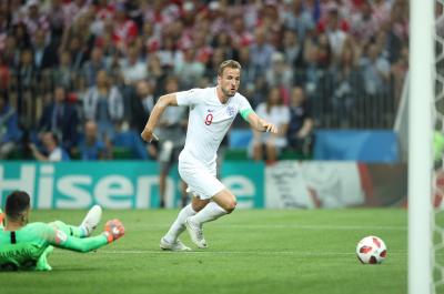 Spurs upset Arsenal to remain top, Liverpool cruise in Premier League | Spurs upset Arsenal to remain top, Liverpool cruise in Premier League Spurs upset Arsenal to remain top, Liverpool cruise in Premier League | Spurs upset Arsenal to remain top, Liverpool cruise in Premier League