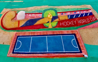 Renowned sand artist Sudarsan Pattnaik builds world's largest hockey stick | Renowned sand artist Sudarsan Pattnaik builds world's largest hockey stick