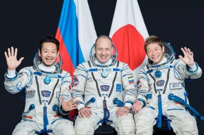 Japanese billionaire on way to space station for 12-day trip | Japanese billionaire on way to space station for 12-day trip