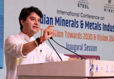 Jyotiraditya Scindia tests positive for Covid-19, had met CM on Monday | Jyotiraditya Scindia tests positive for Covid-19, had met CM on Monday Jyotiraditya Scindia tests positive for Covid-19, had met CM on Monday | Jyotiraditya Scindia tests positive for Covid-19, had met CM on Monday