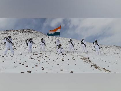 73rd Republic Day: ITBP troops unfurl national flag at 15,000 feet in Ladakh, sing National Anthem | 73rd Republic Day: ITBP troops unfurl national flag at 15,000 feet in Ladakh, sing National Anthem