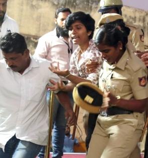 Father of Bengaluru girl condemns her pro-Pak slogan | Father of Bengaluru girl condemns her pro-Pak slogan Father of Bengaluru girl condemns her pro-Pak slogan | Father of Bengaluru girl condemns her pro-Pak slogan