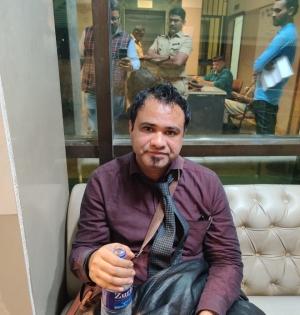 Kafeel Khan seeks IMA's aid for reinstatement | Kafeel Khan seeks IMA's aid for reinstatement Kafeel Khan seeks IMA's aid for reinstatement | Kafeel Khan seeks IMA's aid for reinstatement