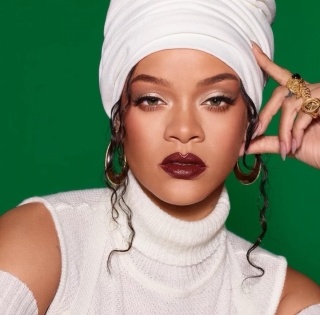 Rihanna reportedly records 2 new songs for 'Black Panther: Wakanda Forever' | Rihanna reportedly records 2 new songs for 'Black Panther: Wakanda Forever'