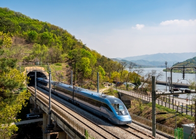 S.Korea aims to replace most diesel train cars with electric units | S.Korea aims to replace most diesel train cars with electric units