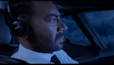 Ajay, Big B's 'Runway 34' teaser shows scary reality at 35,000 feet | Ajay, Big B's 'Runway 34' teaser shows scary reality at 35,000 feet Ajay, Big B's 'Runway 34' teaser shows scary reality at 35,000 feet | Ajay, Big B's 'Runway 34' teaser shows scary reality at 35,000 feet