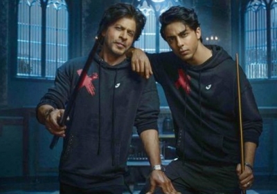 SRK to fan quibbling about Aryan's expensive brand: 'Mujhe bhi sasti nahi bech rahe' | SRK to fan quibbling about Aryan's expensive brand: 'Mujhe bhi sasti nahi bech rahe'