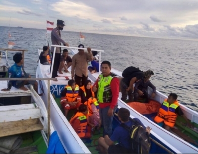 Ship capsizes in Indonesia, search on for 25 missing persons | Ship capsizes in Indonesia, search on for 25 missing persons