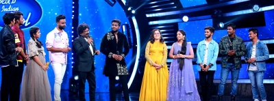Chandrabose to gift pen that scripted 'Naatu Naatu' to best performer of Telugu Indian Idol 2 episode | Chandrabose to gift pen that scripted 'Naatu Naatu' to best performer of Telugu Indian Idol 2 episode