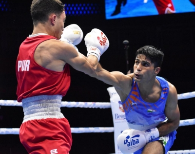 Men's World Boxing: Akash, Narender storm into quarter-finals | Men's World Boxing: Akash, Narender storm into quarter-finals