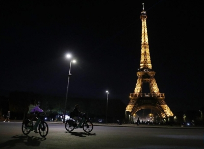 French energy sobriety plan to switch off Paris monuments at night | French energy sobriety plan to switch off Paris monuments at night