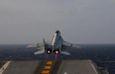 MiG-29K crash: After 11 days, wreckage and a body found in Arabian Sea | MiG-29K crash: After 11 days, wreckage and a body found in Arabian Sea MiG-29K crash: After 11 days, wreckage and a body found in Arabian Sea | MiG-29K crash: After 11 days, wreckage and a body found in Arabian Sea