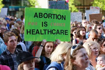 US abortion clinics begin to close after SC overturns Roe v. Wade | US abortion clinics begin to close after SC overturns Roe v. Wade
