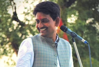 Cong wants to repeat 'Alpesh Thakor moment' in Gujarat by-polls | Cong wants to repeat 'Alpesh Thakor moment' in Gujarat by-polls