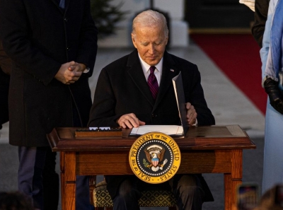 Biden signs bill on same-sex marriage | Biden signs bill on same-sex marriage