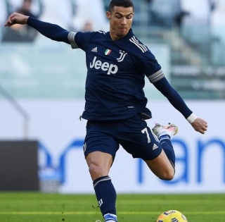 Ronaldo touches Peak 800; at 36, will he aim for 900 now? | Ronaldo touches Peak 800; at 36, will he aim for 900 now?