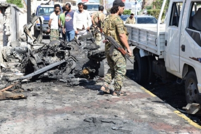 Car bombing rocks security checkpoint in Yemen's Aden | Car bombing rocks security checkpoint in Yemen's Aden