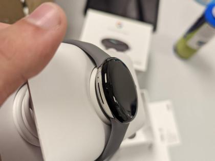 Google Pixel Watch's backplate falling off for some users | Google Pixel Watch's backplate falling off for some users