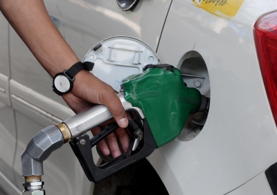 Petrol price goes past Rs 100 in Hyd | Petrol price goes past Rs 100 in Hyd