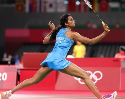 Olympics: PV Sindhu storms into women's singles quarterfinals | Olympics: PV Sindhu storms into women's singles quarterfinals