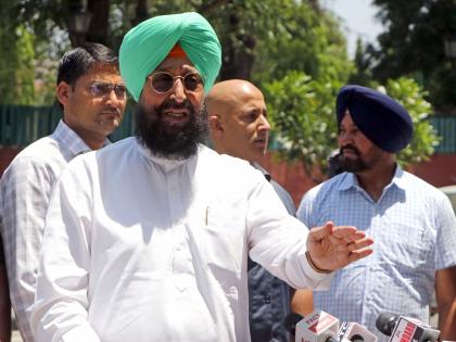 Punjab's exchequer at comfort of AAP leadership: Congress | Punjab's exchequer at comfort of AAP leadership: Congress Punjab's exchequer at comfort of AAP leadership: Congress | Punjab's exchequer at comfort of AAP leadership: Congress
