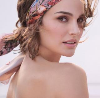 Natalie Portman 'lost' an iconic hair prop she took from ‘Star Wars’ set | Natalie Portman 'lost' an iconic hair prop she took from ‘Star Wars’ set Natalie Portman 'lost' an iconic hair prop she took from ‘Star Wars’ set | Natalie Portman 'lost' an iconic hair prop she took from ‘Star Wars’ set