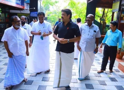 Kerala Minister Ganesh Kumar vows to remain mum, finds Left tougher than Cong | Kerala Minister Ganesh Kumar vows to remain mum, finds Left tougher than Cong Kerala Minister Ganesh Kumar vows to remain mum, finds Left tougher than Cong | Kerala Minister Ganesh Kumar vows to remain mum, finds Left tougher than Cong
