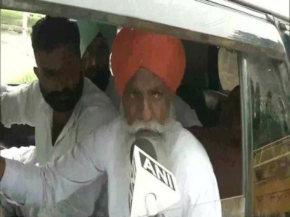 Protesting farmers head to Karnal Mini Secretariat after talks with administration fail | Protesting farmers head to Karnal Mini Secretariat after talks with administration fail Protesting farmers head to Karnal Mini Secretariat after talks with administration fail | Protesting farmers head to Karnal Mini Secretariat after talks with administration fail