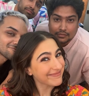 Sara shares team boomerang as she gets on with first day of shoot in 2023 | Sara shares team boomerang as she gets on with first day of shoot in 2023